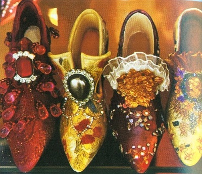 Брокатени обувки на витрина 86_obuvki.jpg
